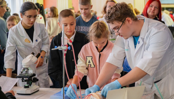 Лицей № 14 имени А.К. Болдырева объявляет прием на обучение в 10 (медицинский) класс на 2026-2027 учебный год
