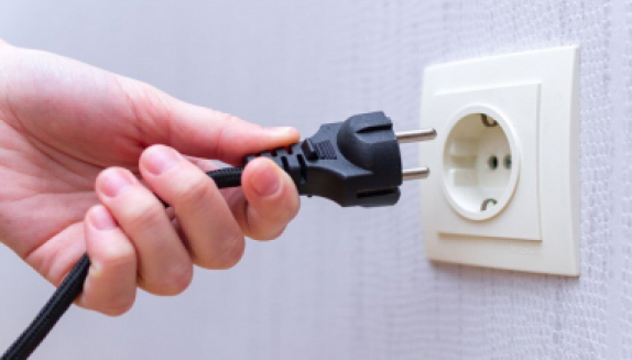 Как снизить риск поражения электрическим током?