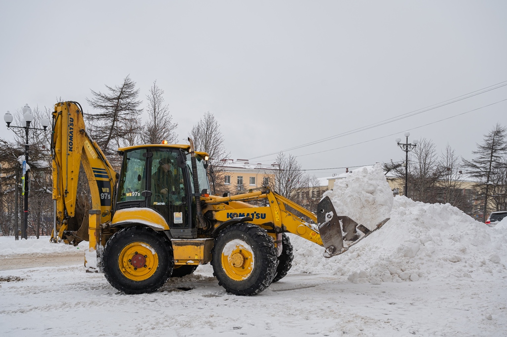 Сегодня в городе в связи со снегоуборкой ограничено движение транспорта на Чукотской, Южной, Карла Маркса